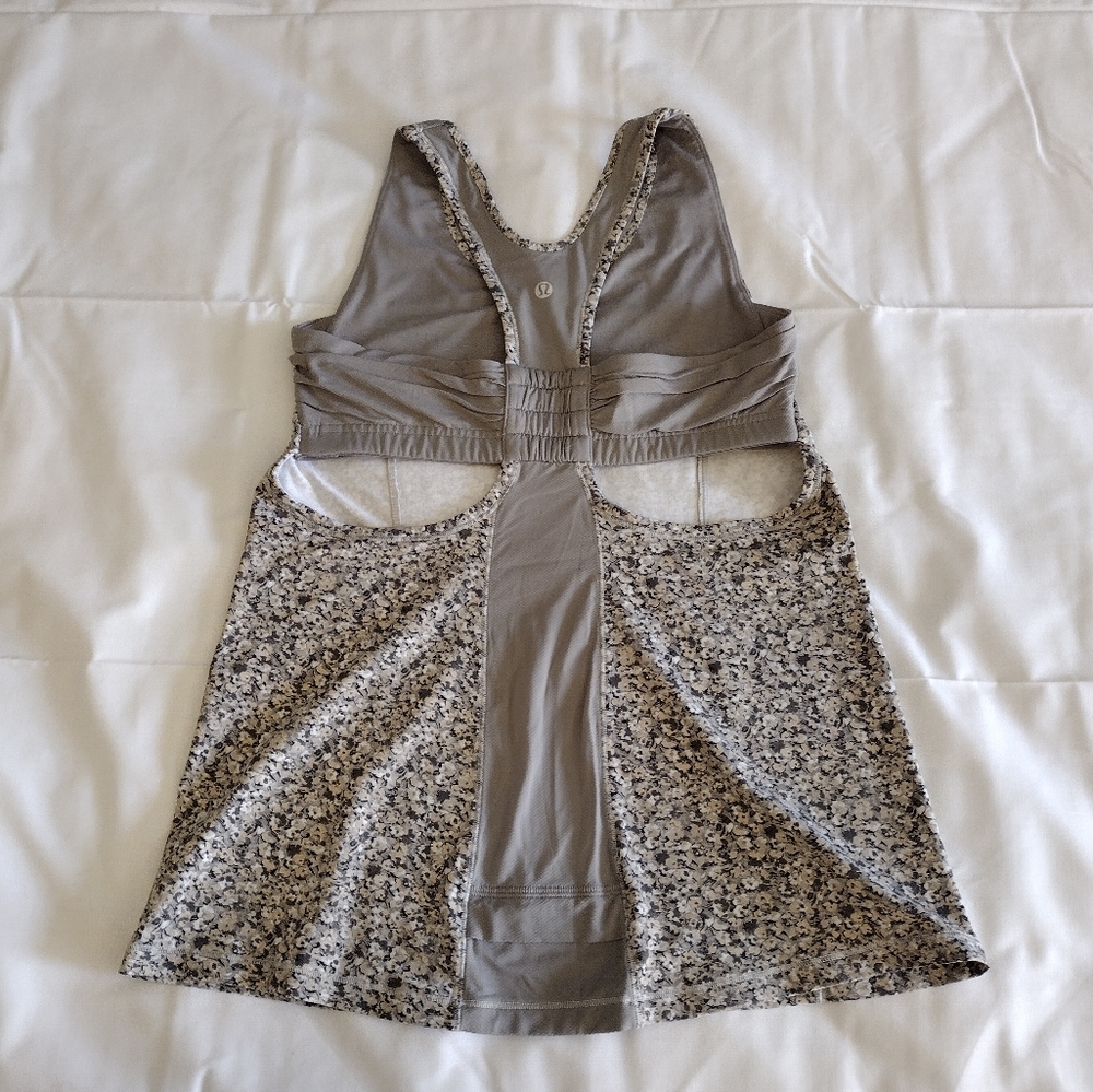 Lululemon Gray Tank top, Size M